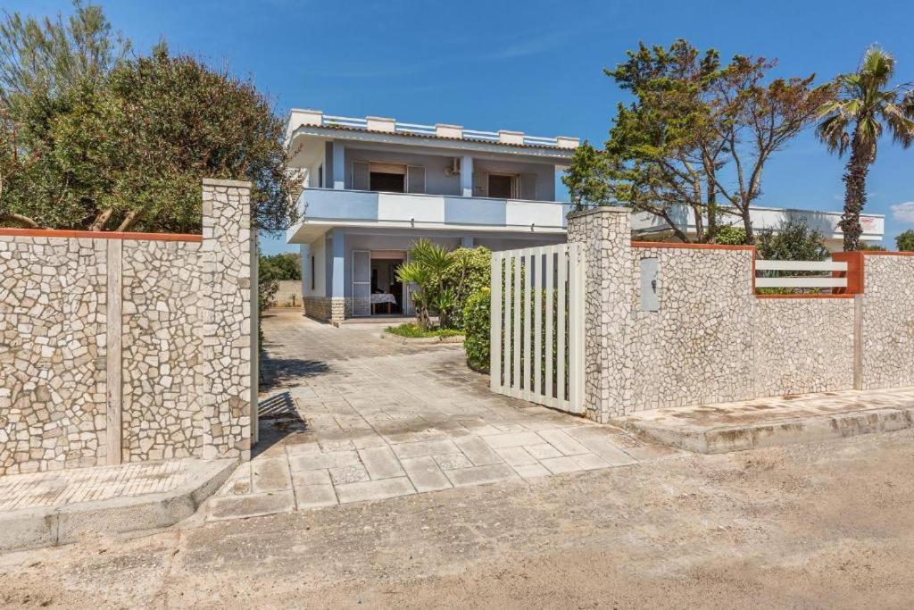 Villa Spiaggia Degli Angeli 切萨雷奥港 外观 照片