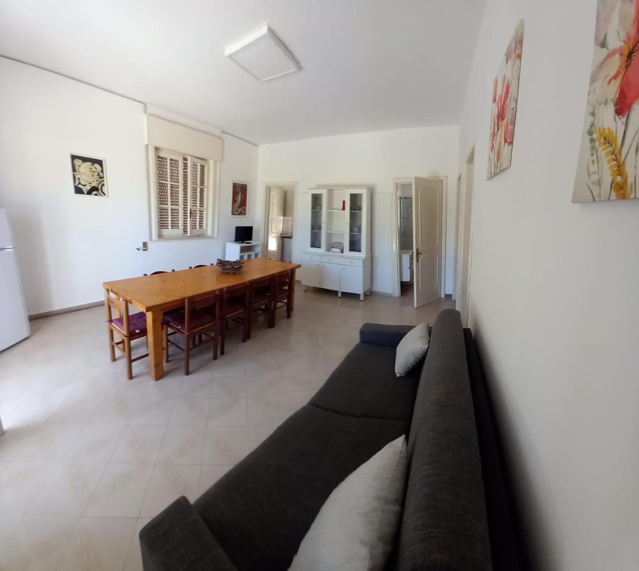 Villa Spiaggia Degli Angeli 切萨雷奥港 外观 照片